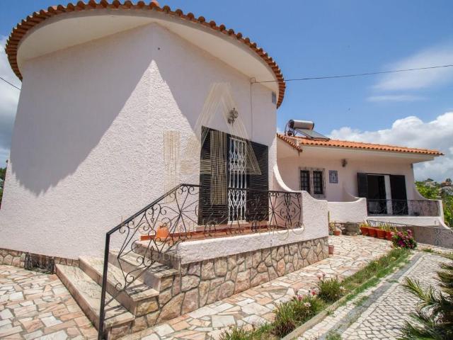 Exclusivo | Moradia Térrea e Isolada 139m² Sesimbra Castelo