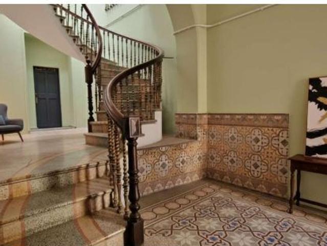 EXCLUSIVO PALACETE EN LA EMBLEMÁTICA PLAZA DE LA CONSTITUCIÓN, ARUCAS