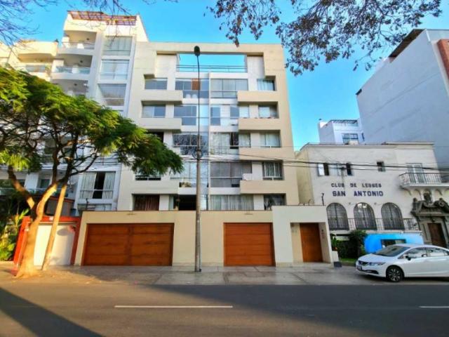 Exclusivo Penthouse Dúplex con Jardín y Cava en Miraflores 260 m