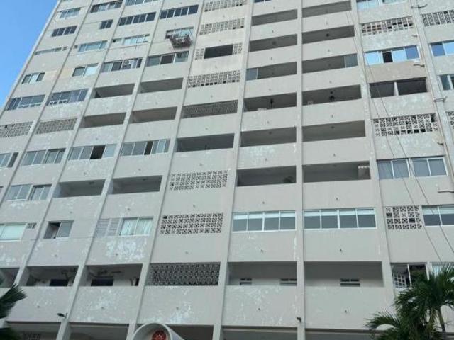 Exclusivo Penthouse en Torre con Vistas Panorámicas al Mar