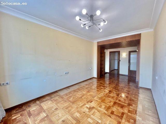 Exclusivo piso de 154 m2 en Avenida de Zaragoza, Pamplona