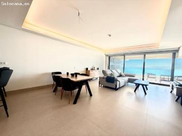 Exclusivo piso de tres dormitorios en Málaga Towers, con vistas frontales al mar, Costa del sol