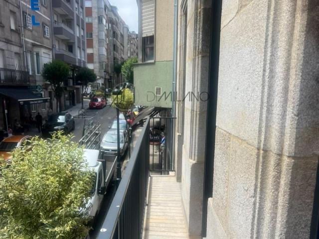 Exclusivo Piso de Obra Nueva con Balcón junto a Vialia