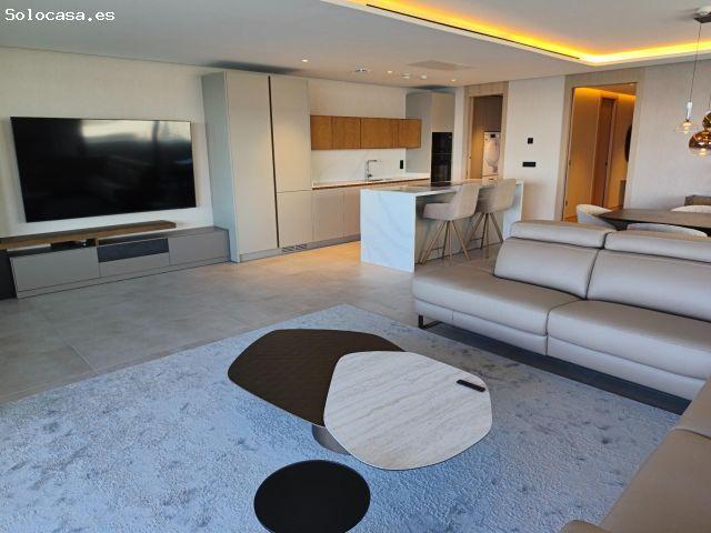 EXCLUSIVO PISO EN LA PLANTA 18 CON 4 HABITACIONES EN MALAGA TOWER VISION 2025