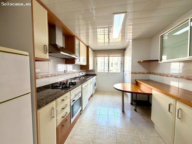 EXCLUSIVO PISO IMPECABLE CON TERRAZA, ASCENSOR Y ORIENTACIÓN SUR A UN PASO DE LA PLAYA