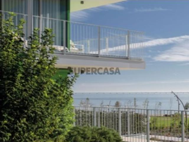 Imagine viver onde Lisboa encontra o Rio Tejo. T2 Exclusivo | PRATA RIVERSIDE VILLAGE | Vista Rio | Terraço | 2 Lugares de Garagem