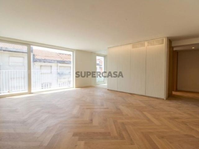 Exclusivo T3+1 em Empreendimento de Luxo | Alto de Santo Amaro, Alcântara
