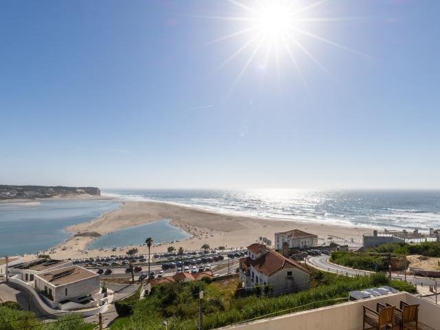 Exclusivo T3 com Terraço e Vista Panorâmica sobre o Mar | Foz do Arelho