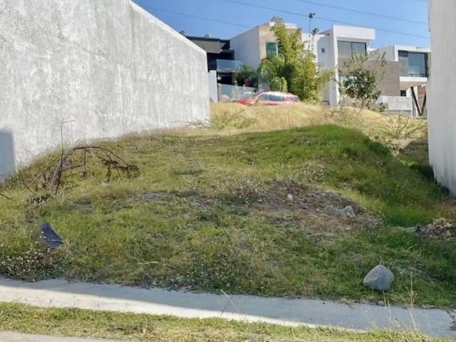 Exclusivo terreno en venta en fraccionamiento lomas punta de
