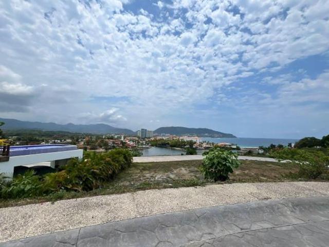 Exclusivo Terreno en Casa Blanca, Porto Ixtapa