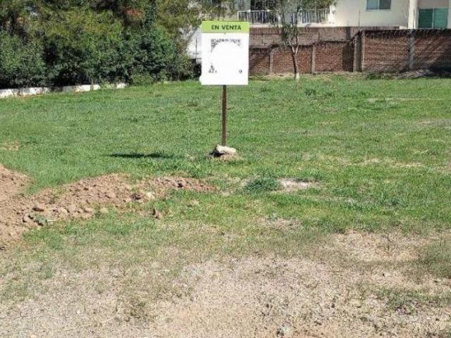 Exclusivo Terreno Residencial en Venta en El Refugio Campestre