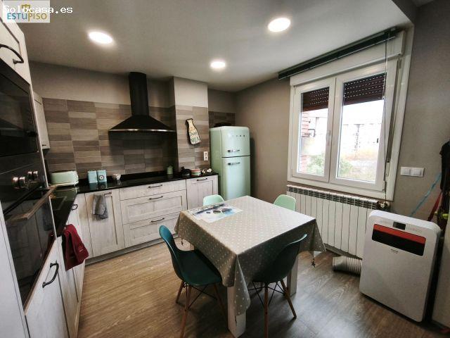 EXCLUSIVO Y REFORMADO PISO con materiales de lujo Obispo Ballester 2 hab. 1baño SalónCocina Terraza