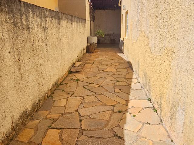 Exclusiva Casa com Jardim Privativo em Brasília