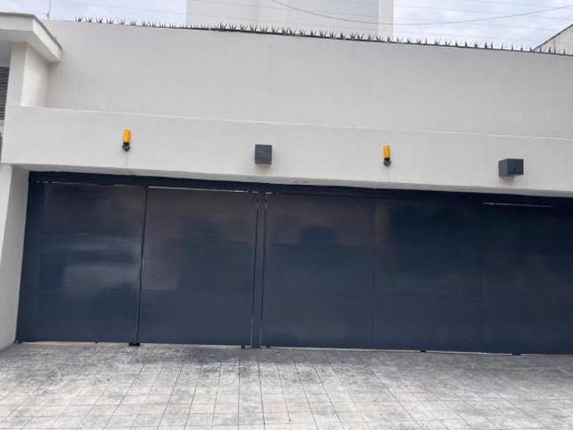 Exclusiva Casa con Alberca en Jacarandas