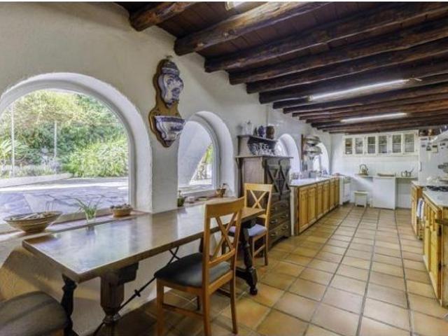 Exclusiva casa con finca privada y enorme potencial turístico en un entorno único