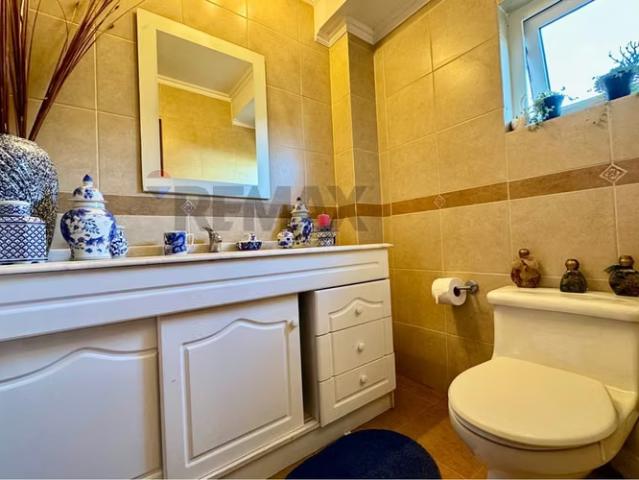 Exclusiva casa con vista, blanca estela, concón | 5 dormitorios por 32000.00 en Concón
