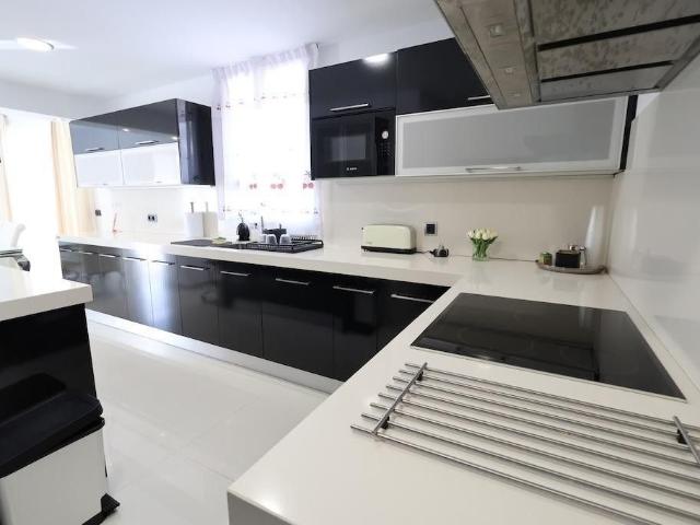 Exclusiva casa de 415 m2 en alquiler Cabo Roig, Comunidad Valenciana