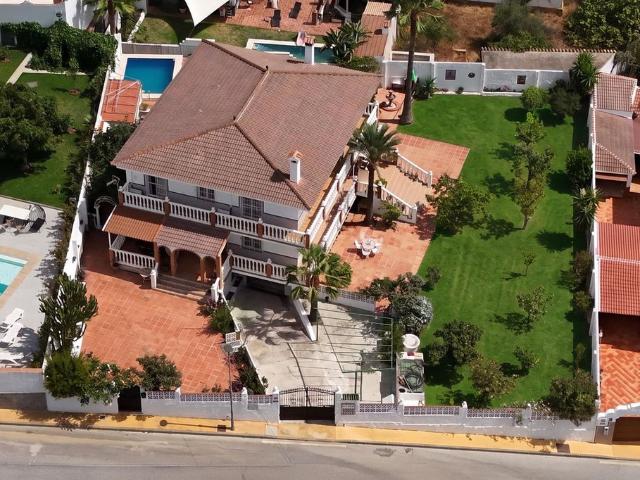 Exclusiva casa de 415 m2 en venta Torremolinos, España