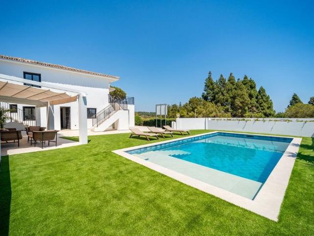 Exclusiva casa de 419 m2 en venta Mijas Costa, España