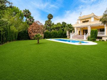 Exclusiva casa de 470 m2 en venta Las Chapas, España