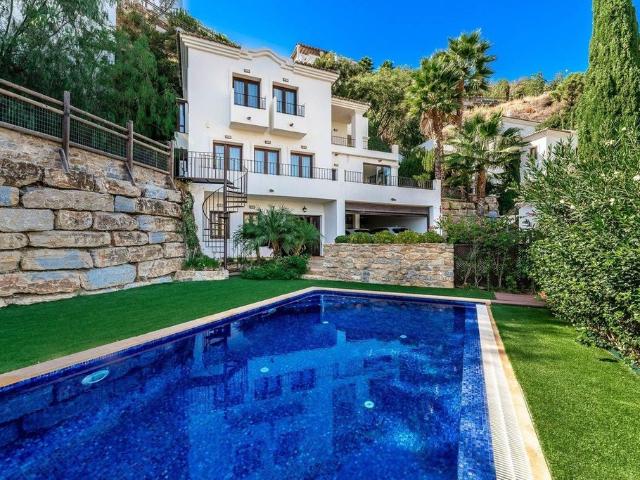 Exclusiva casa de 492 m2 en venta Benahavís, Andalucía