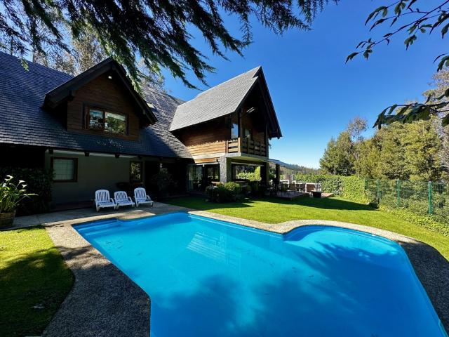 Exclusiva casa de 5 dormitorios en Villuco, Chiguayante
