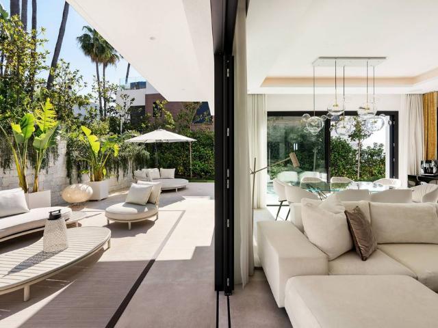 Exclusiva casa de 609 m2 en venta Marbella, Andalucía