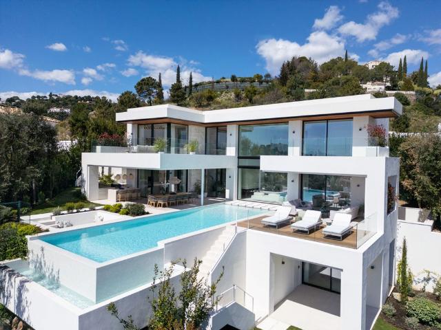 Exclusiva casa de 631 m2 en venta Benahavís, España