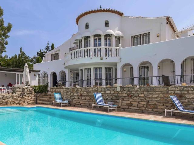 Exclusiva casa de 635 m2 en venta Estepona, Andalucía