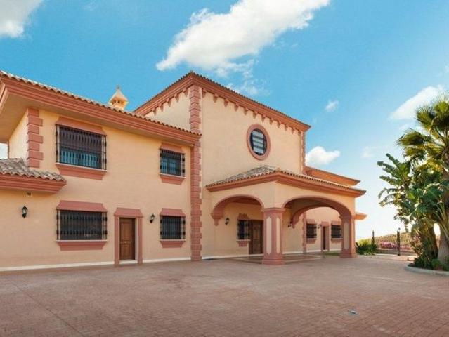 Exclusiva casa de 100 m2 en venta La Cala De Mijas, España