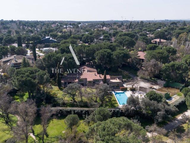 Exclusiva casa de 1011 m2 en venta Boadilla del Monte, España