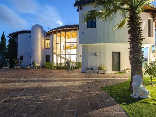 Exclusiva casa de 1081 m2 en venta Los Flamingos, España