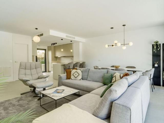 Exclusiva casa de 118 m2 en venta Estepona, Andalucía