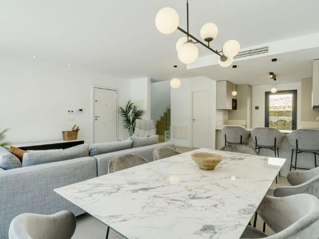 Exclusiva casa de 118 m2 en venta Estepona, Andalucía