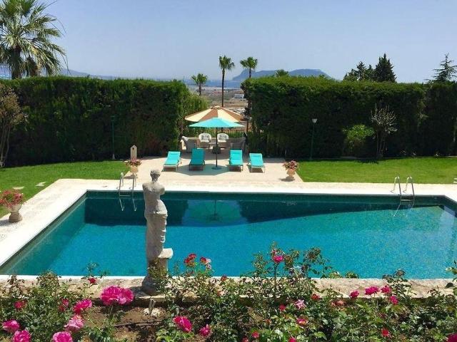 Exclusiva casa de 14046 m2 en venta Algeciras, España