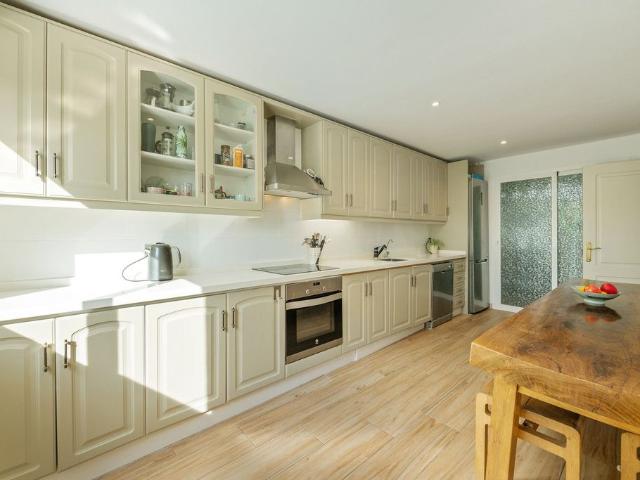 Exclusiva casa de 141 m2 en alquiler Estepona, Andalucía