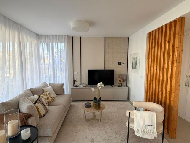 Exclusiva casa de 171 m2 en venta Estepona, Andalucía