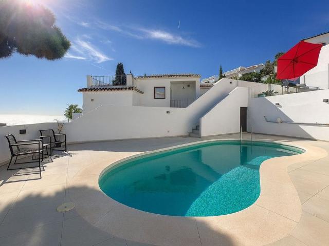Exclusiva casa de 182 m2 en venta Mijas Costa, Andalucía