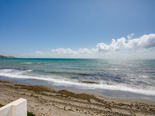 Exclusiva casa de 193 m2 en venta Estepona, España