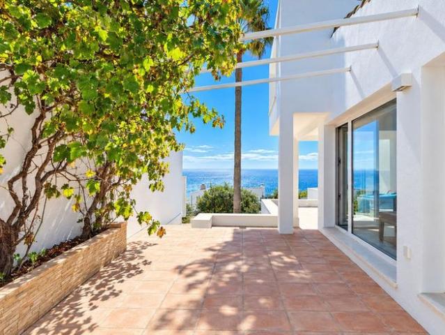 Exclusiva casa de 194 m2 en venta Estepona, España