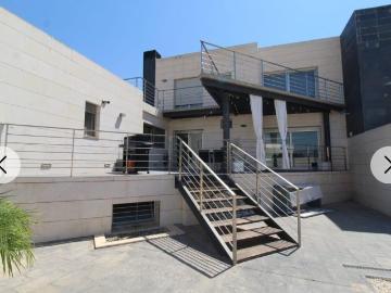 Exclusiva casa de 2000 m2 en venta Campello, Comunidad Valenciana