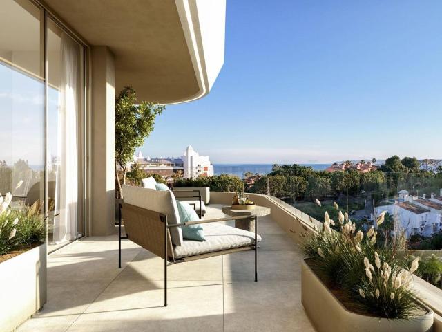 Exclusiva casa de 240 m2 en venta Estepona, Andalucía