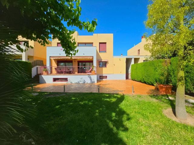 Exclusiva casa de 260 m2 en venta Muchamiel, Comunidad Valenciana
