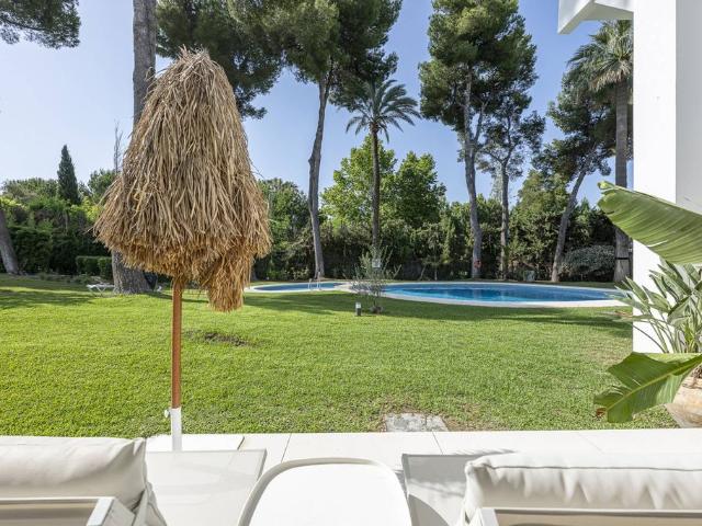 Exclusiva casa de 277 m2 en venta Nueva Andalucia, España