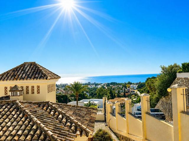 Exclusiva casa de 279 m2 en venta Riviera del Sol, Andalucía