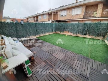 Exclusiva casa de 281 m2 en venta Villares de la Reina, Castilla y León