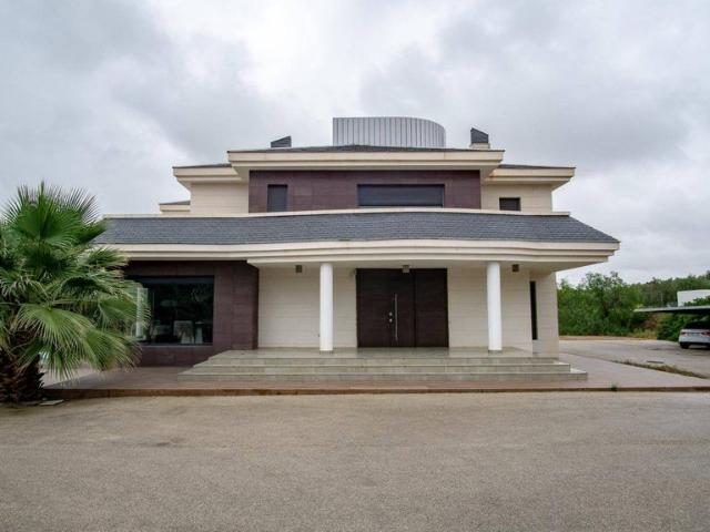 Exclusiva casa de 300 m2 en alquiler Elda, España