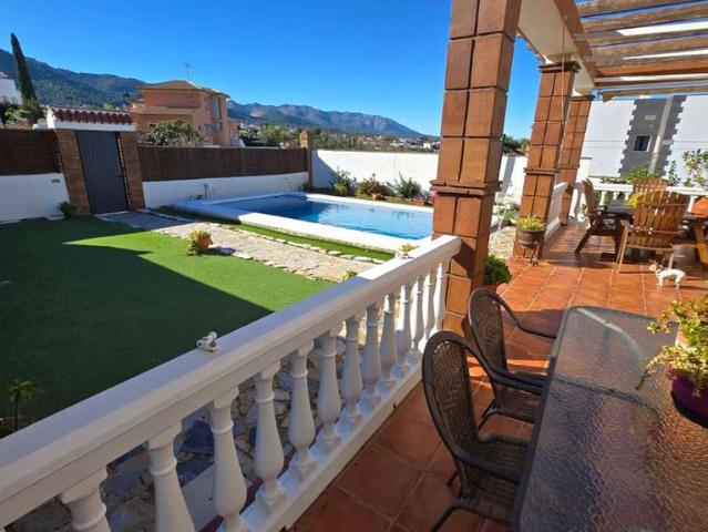 Exclusiva casa de 300 m2 en venta Alhaurín de la Torre, España