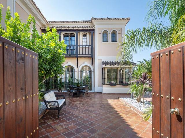Exclusiva casa de 307 m2 en venta Mijas, España