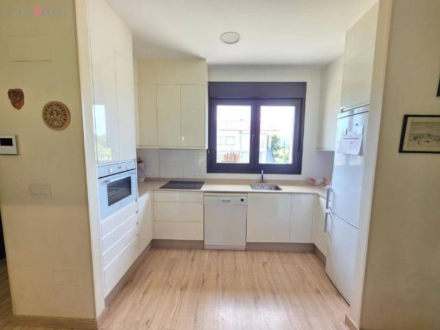 Exclusiva casa de 336 m2 en venta Brion, España